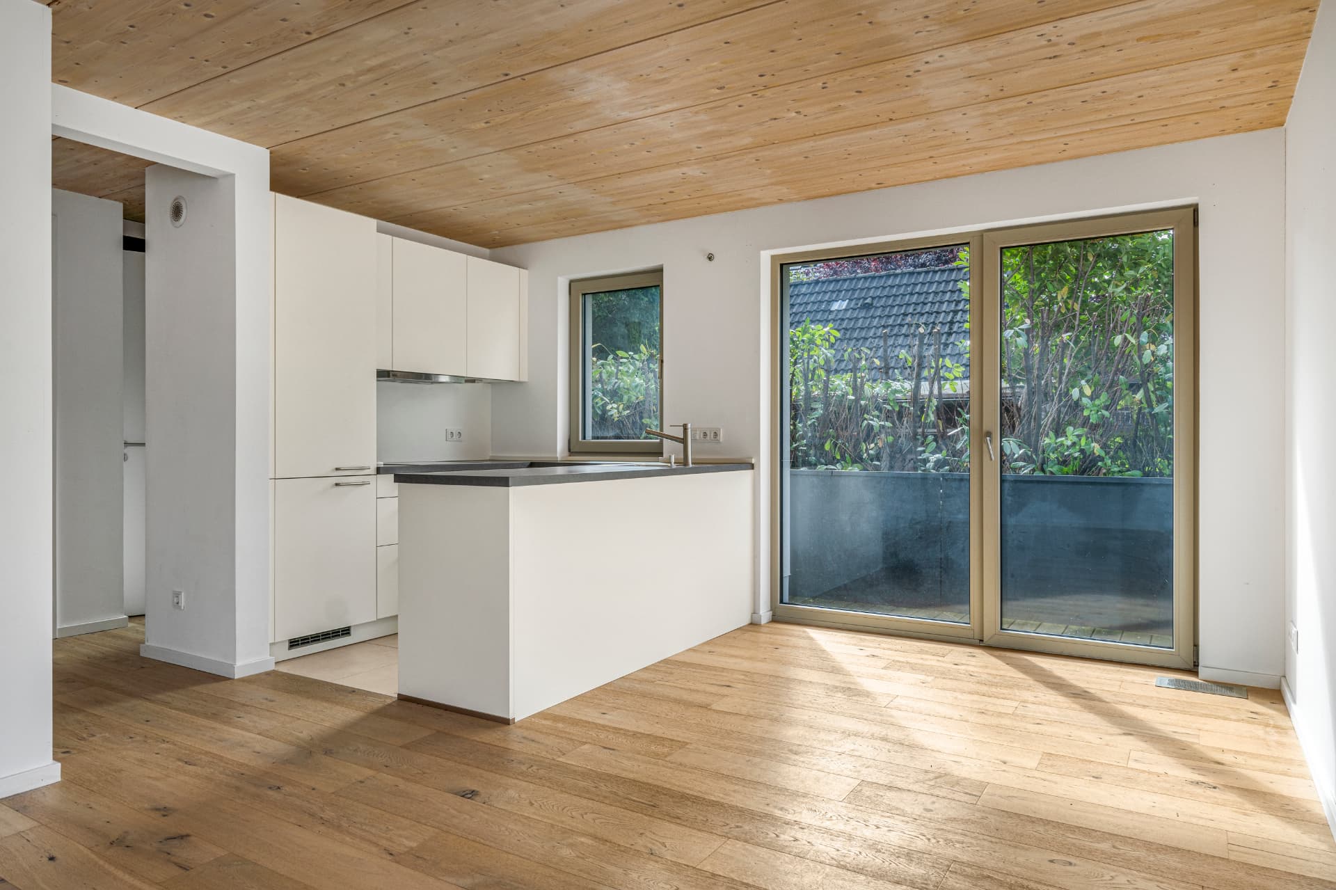 Hochwertige & moderne 3-Zimmer-Souterrainwohnung